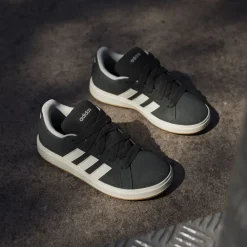 Soulier mode Adidas pour junior - GRAND COURT 00S