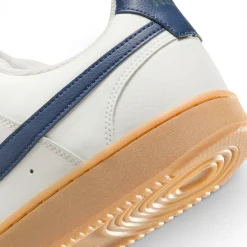 Souliers Nike pour hommes - COURT VISION LOW